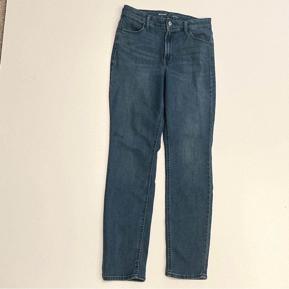 OLD NAVY HIGH RISE WOW STRAIGHT JEANS